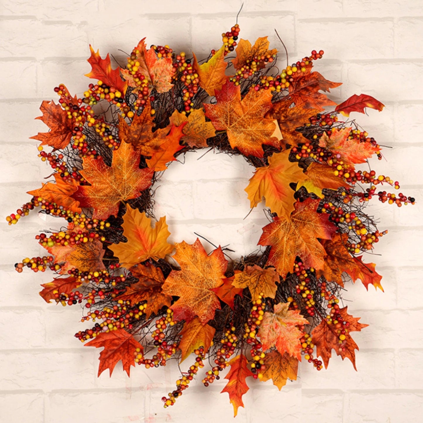 Guangdong Xmas Artificial Berries Maple Leaf Garland Wreath