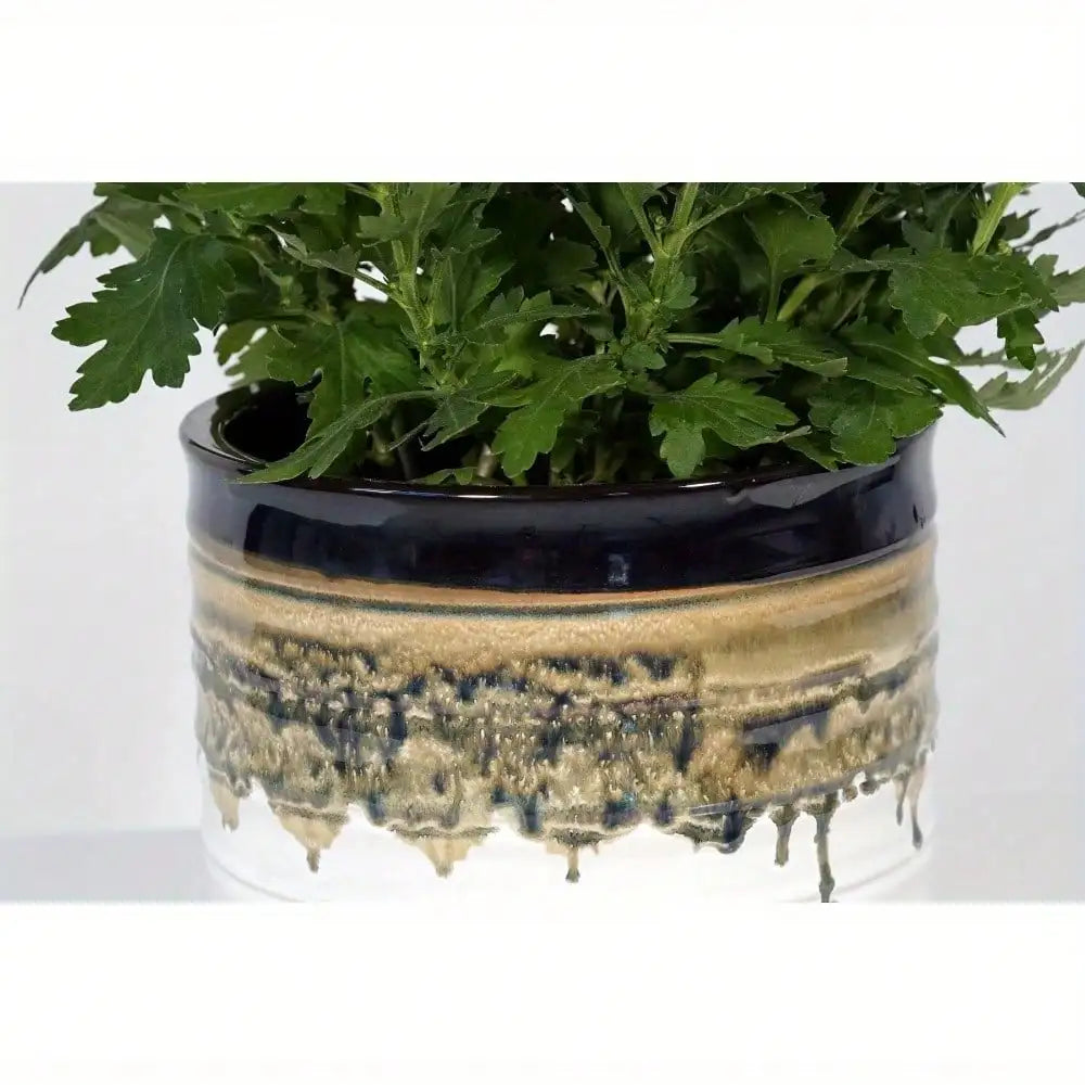 Hign-concerned Ceramic Round Planter With Neutral Finish